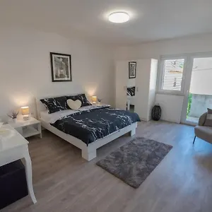 Apartman Iva Apartment